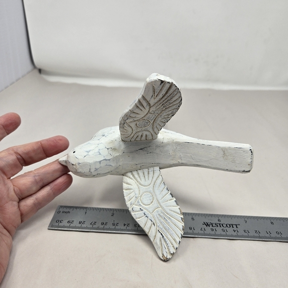 Bird In Flight Wood Look White Farmhouse Decor Distressed Painting 12.5x7x6 - Picture 13 of 13